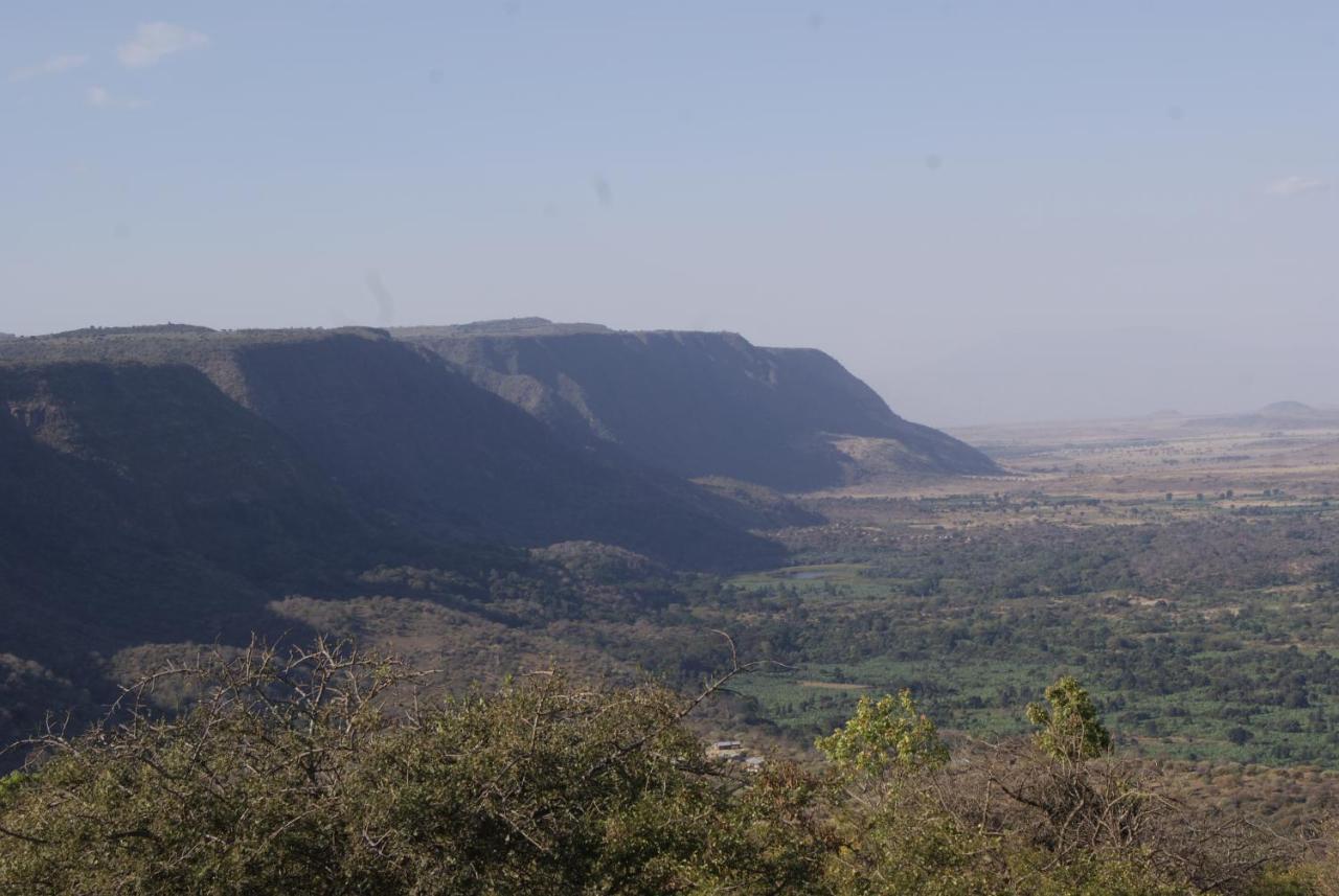 African Sunrise Lodge And Campsite Mto wa Mbu ภายนอก รูปภาพ